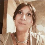 Laureata in Lingue disponibile per lezioni a aiuto compiti