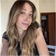 Ciao! Sono Francesca e offro lezioni di aiuto compiti online. 
Sto terminando la magistrale in linguistica per insegnare a scuola!