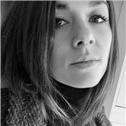 Ti aiuto nella scrittura della tua tesi, della tesina, del CV, di articoli, racconti brevi. Offro lezioni di scrittura ed editing