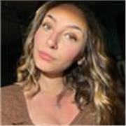 Sono una ragazza che sta seguendo un percorso universitario nell’ambito dell’insegnamento, sarei disponibile per nuove esperienze. 