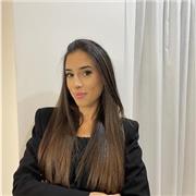 Laureata in giurisprudenza impartisce lezioni di diritto penale