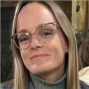 Profesora de Derecho Civil, Procesal y Administrativo, recién licenciada de la Universidad Católica