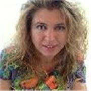 Profesora universitaria de Marketing Digital y Marca Personal. Clases prácticas personalizadas de comunicación en público y ventas