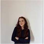 Me defino como una persona flexible, que se puede adaptar a cualquier tipo de necesidad, situación o población. 