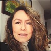 Docente de arquitectura, diseño, historia, y dibujo para estudiantes de todas la edades