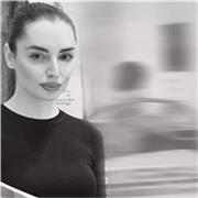 Designer offre lezioni di arte, disegno e design del prodotto