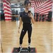 Personal Trainer certificata impartisce lezioni on line/in presenza di fitness, body building, functional training, TRX, pilates.