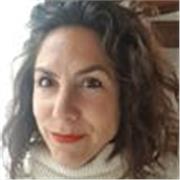 Profesora titulada en Biología con más de 15 años de experiencia en docencia a ESO y Bachillerato. Habilitada en Física y Química