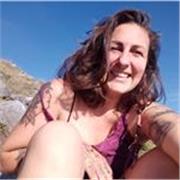 Architetto e abilitata all'insegnamento per materie di indirizzo Corso CAT, offre ripetizioni online e in presenza