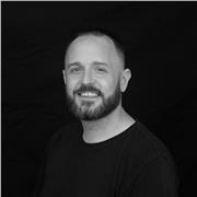Mentor and coach helping students build confidence in business, project management, digital marketing, and career development.