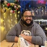 Nachhilfe Lehrer mit viel Auslandserfahrung möchte seine Weltbild - und Englischkenntnisse weiter geben! Freue mich!