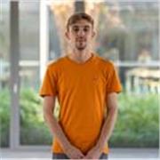 Ciao, sono Roberto ho 20 anni e posso insegnare italiano a stranieri con conoscenza di inglese e ragazzi delle elementari/medie