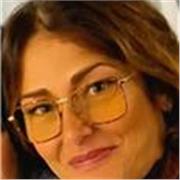 Seria, competente e ben organizzata, impartisco lezioni online. Insegnamento con metodo .