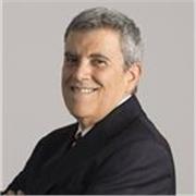 Me apasiona enseñar a otras personas y compartir todo lo que he aprendido a lo largo de mi carrera