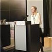 Passionnée par les langues et la pédagogie, j’ai étudié et vécu au Royaume-Uni. Je propose des cours d’anglais en ligne pour enfan