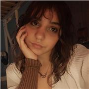 Offro lezioni a bambini delle elementari e ragazzi delle medie in campi umanistici