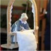 Ich begleite Grundschulkinder dabei, ihre Fähigkeiten in Deutsch, Lesen, Musik und Mathematik bis Klasse 4 mit Freude.