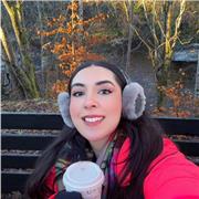 Native Spanish tutor with clear grammar teaching, personalised lessons, visual resources, and familiarity with British English acc