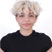 Graduado en el bachillerato de artes y grado superior de 3d 2d y entornos interactivos,  especializado en animación y caricaturas.