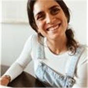 Publicista y Magister en administración de empresas con mención en Comunicación y Marketing, imparte clases online. 