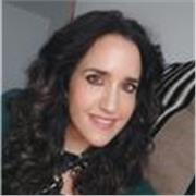 Formacion academica y experiencia profesional en gestión de recursos humanos y gestión de empresas.