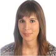 Arquitecta, apta para enseñar matemáticas, física, dibujo técnico, también historia.