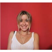 Soy licenciada en Filología Hispánica, por lo que, me gustaría dar clases de español