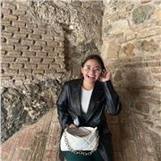 Profesora de Inglés apta para cualquier edades, lista para desarrollar tu habilidad de hablar y comprender inglés.