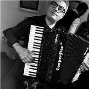 Insegnante di fisarmonica, pianoforte