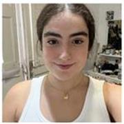 Doy clases particulares a niños. Gracias a mi experiencia previa, sé tratar con las personas y trabajar en equipo de manera eficaz