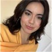 Profesora de Inglés nativa de EEUU, graduada en comunicaciones