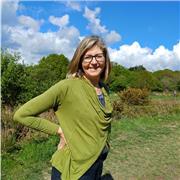 Experienced Primary teacher specialising in reading and writing. Can also offer maths tuition