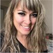 Profesora de  biología para nivel primario con título y experiencia 