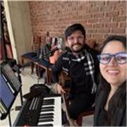 Profesora de piano básico, intermedio y avanzado