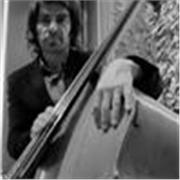 Clases de Bajo eléctrico: jazz, blues, funk y rock. Presencial y On Line