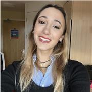 Ciao! Sono disponibile per le lezioni. Sono Annalisa, studentessa universitaria bilingue. Al momento frequento l’ università ad Ox