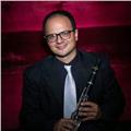 Profesor de clarinete y saxofón para todos los niveles, teoría musical a todos los niveles y piano nivel principiante