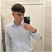 18 años, bilingüe, muy educado y trabajador, con experiencia previa en el sector y muchas ganas de trabajar. Niños de ESO y Bach