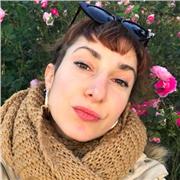 Licenciada y profesora en Cine y Comunicación Audiovisual experiencia en educación en artes durante 6 años presentcial y a distanc