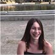 Soy estudiante de Economía en París y actualmente en Alicante, España. Me gustaría dar clase de francés para todos los niveles 