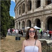 Técnico de Laboratorio Clínico, con alto nivel de inglés (C1) y pasión por la biología. Me gustaría enseñar a niñ@s de hasta 12.