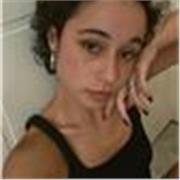 Estudiante universitaria con nivel C1 de Cambridge de inglés