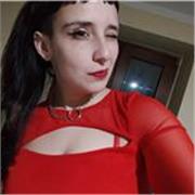 Laureata appassionata di lingua e cultura, pronta a farvi studiare con entusiasmo!