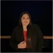 alumna de educación con ganas de enseñar asignaturas