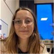 Profesora de repaso para materias de primaria, ESO y Bachillerato Social. También conversación español y frances para no nativos