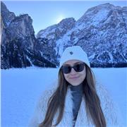 offro aiuto compiti, diplomata al liceo delle scienze umane e frequento la facoltà di giurisprudenza