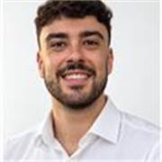 Graduado en Filosofía y profesor con experiencia ofrece clases de Inglés y Humanidades para ESO, Bachillerato y Universidad.