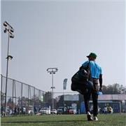 ! Soy técnico deportivo y Profesor de fútbol. Realizó trabajo físico - técnico orientados al fútbol y ha su desarrollo.En escuelas y clubes deportivos, colegios , personalizados ect.)