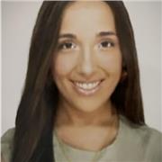 Profesora de ESO, idiomas, y matemáticas de ciencias sociales. Para todas las edades.