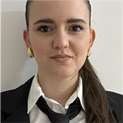 Laureata in lingue e culture Europee e del resto del mondo